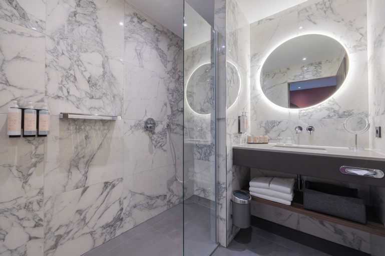 Bathroom 3