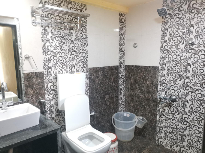 Bathroom, The Kille Torna Resort, Pune