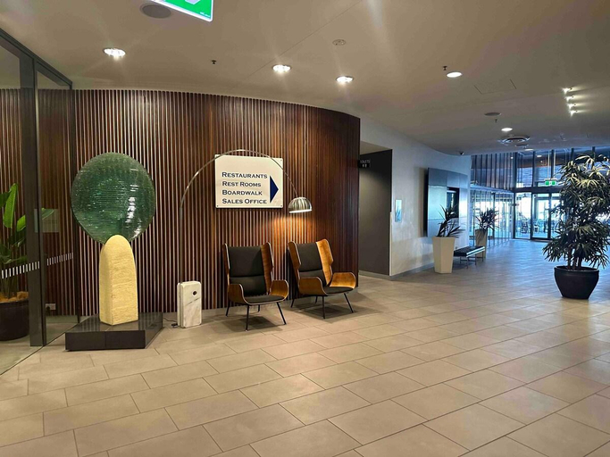 Others 5, Marina View Queen Bed Studio Apartment; Pool & Gym, Cairns