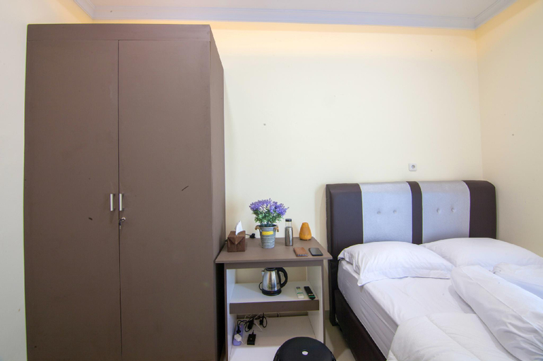 R & S Living Room 204, Pekanbaru