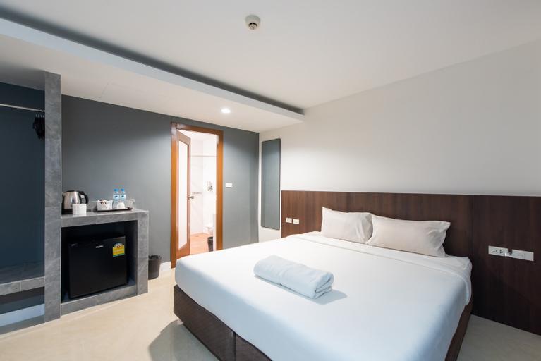 Bedroom 13