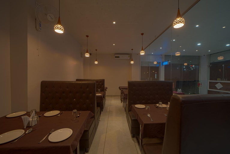 Food & Drinks 2, Hotel Saheb, Kolhapur