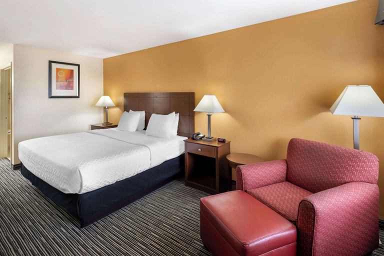 Bedroom 4, Best Western Snyder Inn, Scurry