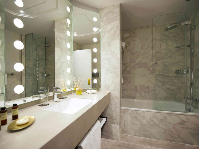 Bathroom 3, Cerretani Hotel Firenze - MGallery Collection, Florence