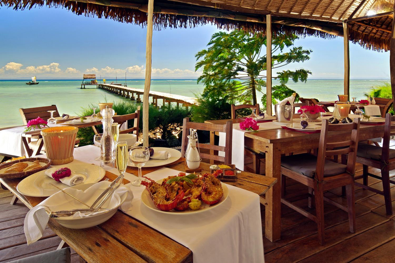 Food & Drinks 2, Villas de Vohilava, Analanjirofo
