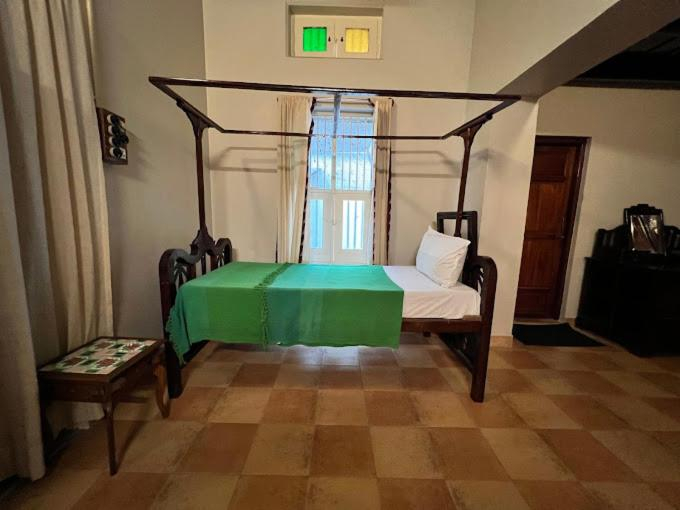 Bedroom 2, Raasa Veedu, Virudunagar