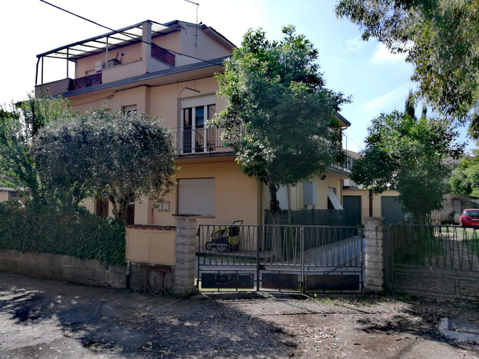 Others 2, Il Merlo, Pisa