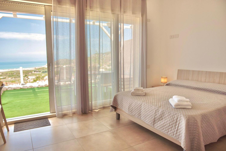 Others 3, Villa Quantum, Agrigento