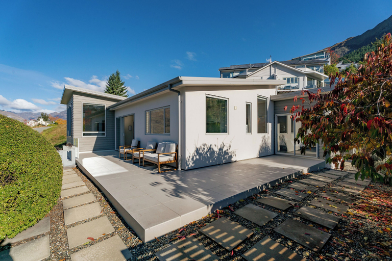 Exterior & Views 2, Luxury Retreat - Matakauri, Queenstown-Lakes