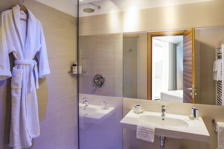 Bathroom 4, Hotel Degli Arcimboldi, Milano