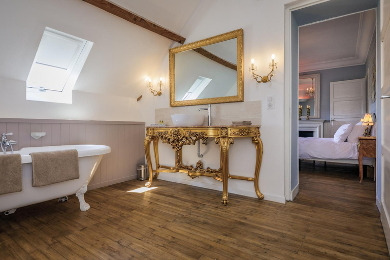 Bathroom 4, Villa Verte, Haute-Vienne