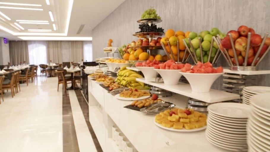 Food & Drinks 5, Maden Taiba Hotel, Al Madinah Al Munawwarah