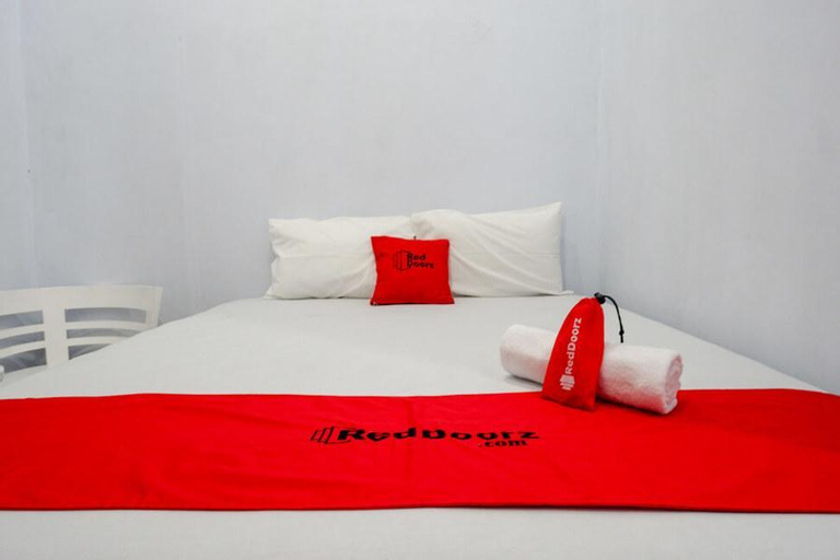 RedDoorz Plus @ Grand Pacifik Hotel Makassar, Makassar