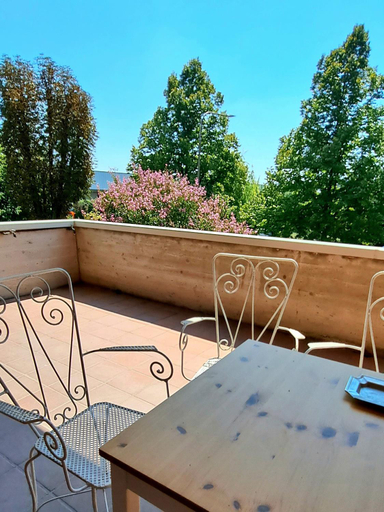 Others 2, Bed&Breakfast 26, Modena