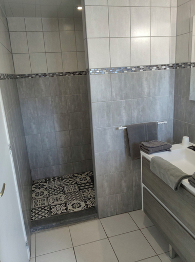 Bathroom, L' Amarante chambres d'hôtes, Aveyron