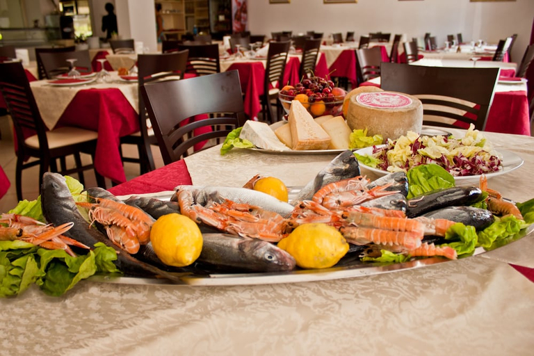 Food & Drinks 5, PIGALLE HOTEL, Lucca
