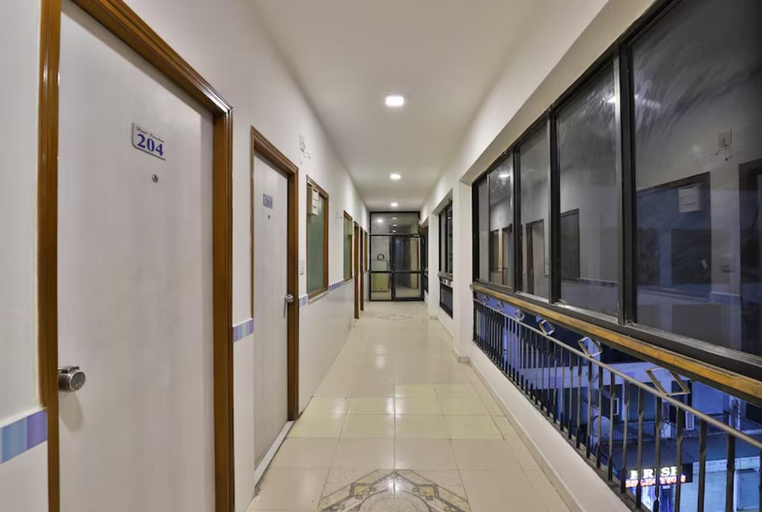 Public Area 3, Hotel Krishna Ahmedabad, Ahmadabad