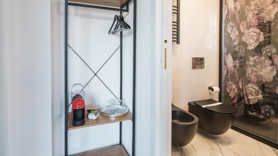 Bathroom 3, Welcomely - Affittacamere Seamphony Suites, Olbia-Tempio