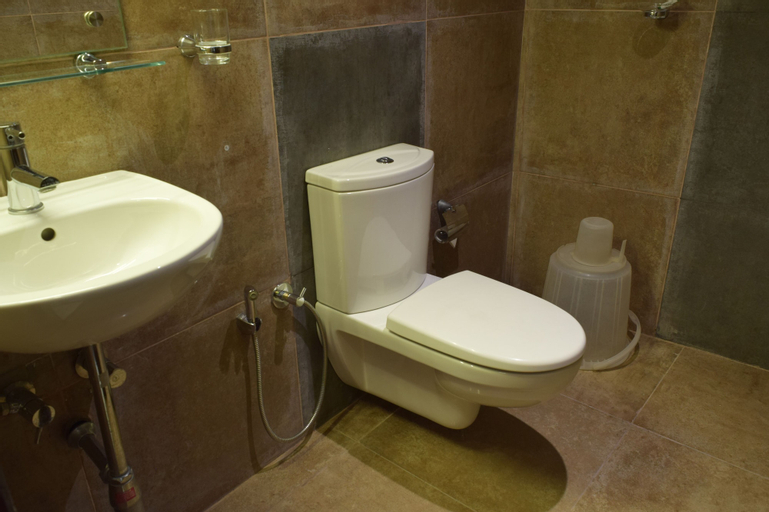 Bathroom 4