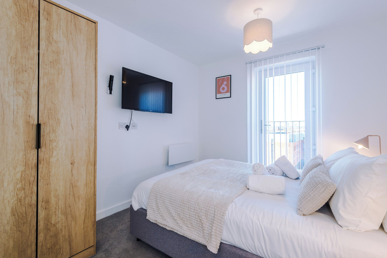 Bedroom 2, Hilltop Serviced Apartments - Salford, Manchester