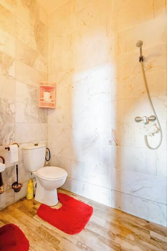Bathroom 3, Elaaz Horse Fame, El Jadida