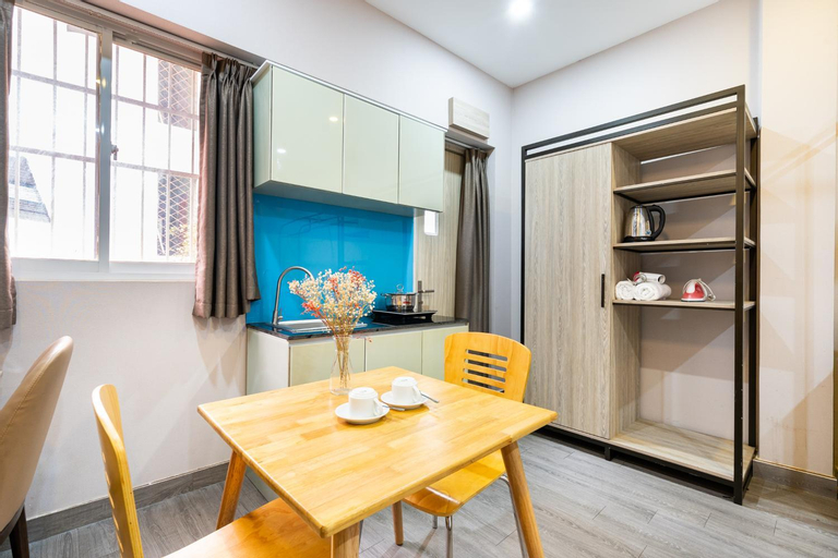 Dining Room 15