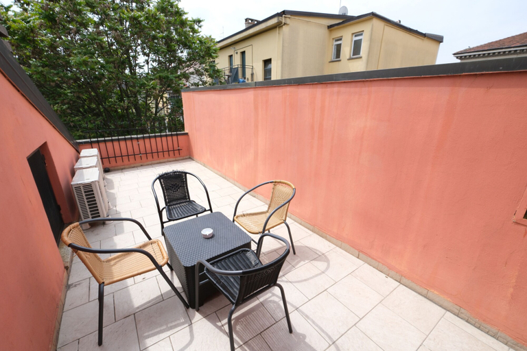 Others 5, Hotel 26, Milano