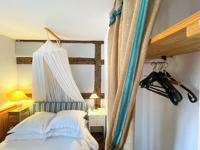 Bedroom 4, La Maison Bleue, Haut-Rhin
