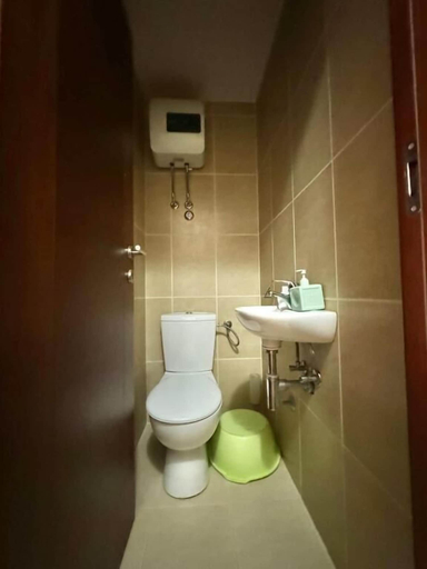 Bathroom 3, Family Two Bedroom Apartment Vasko