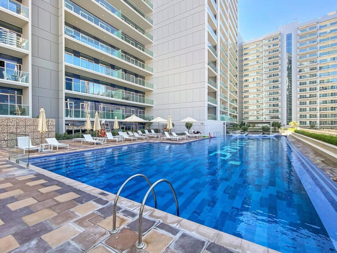 Sport & Beauty 5, Burj Khalifa View - High Floor 1BR Apt, Dubai