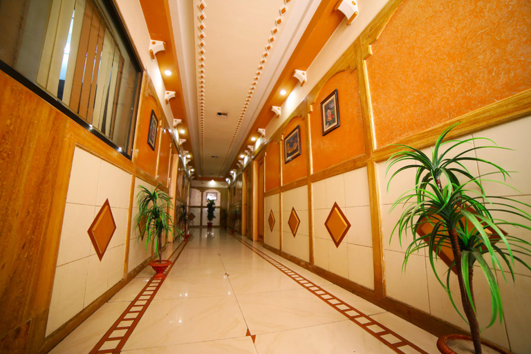 Public Area 1, Hotel Vrundavan Residency, Vadodara