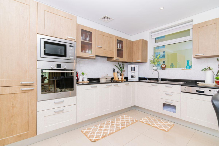 Others 5, Luxury 2BR Apartment in Dubai Marina, Dubai