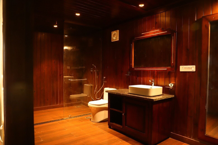 Bathroom 4, La Nature Hotels & Resorts, Sikar