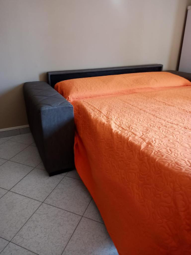 Others 4, B&B casa Liliana, Torino