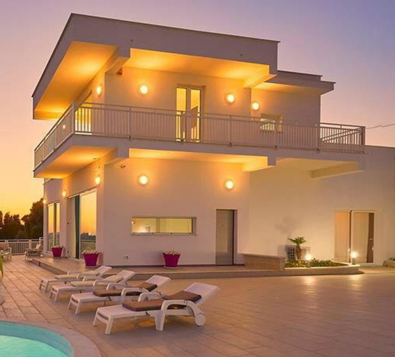 Others 3, Luxurious Villa in Favara + Pool, Agrigento