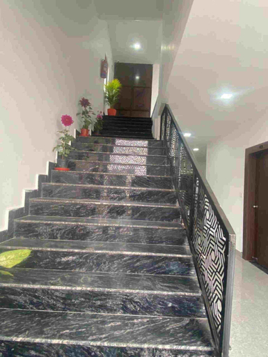 Others, Mahakal Palace, Lucknow