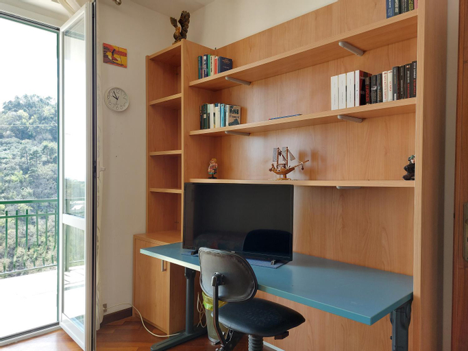 Others 5, Villa Flem, Savona