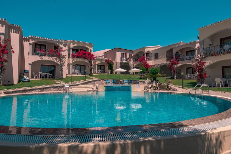 Sport & Beauty 2, The fantastic Residenza Badus 1 bedroom sleeps 4 child, Olbia-Tempio