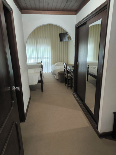 Bedroom 4, Hotel Mira Serra, Celorico da Beira