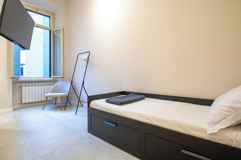 Bedroom 4, Cunabu Emilio, Roma