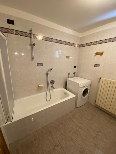 Bathroom 3, DOMUS ALPINA, Sondrio