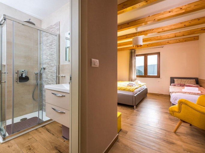 Bedroom 4, Villa with Sea Views, Hot Tub, & Roof Terrace, Marčana