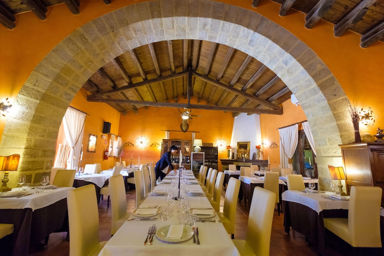 Food & Drinks 5, Vecchia Masseria, Catania
