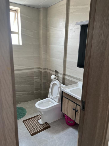 Bathroom 2, Lux Suites Vesta Gardens Apartments, Kibra