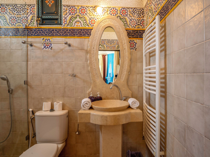 Bathroom 2