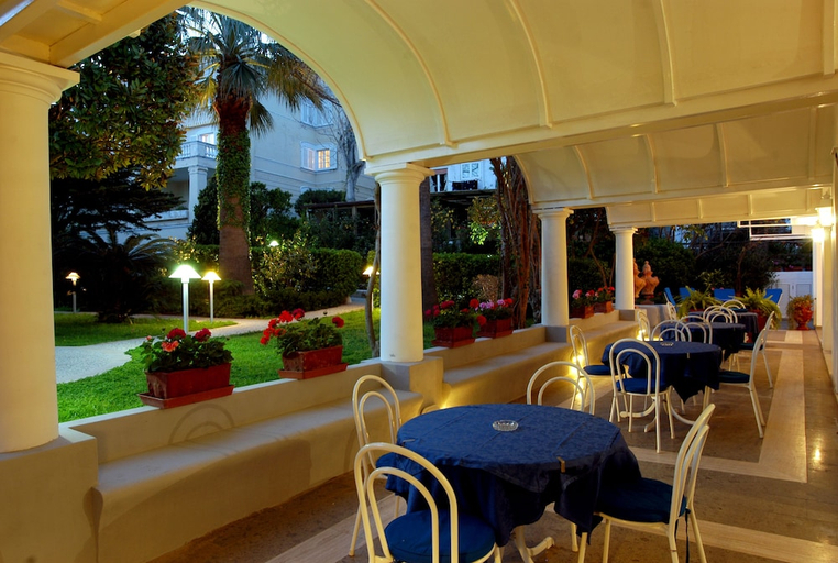 Food & Drinks 4, Pazziella Garden & Suites, Napoli