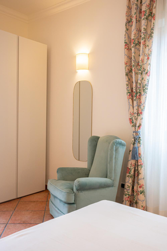 Others 5, DONNA FRANCA, Messina