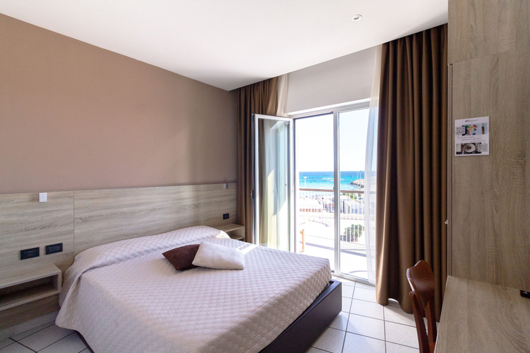 Bedroom 5, Hotel da Romano, Lecce