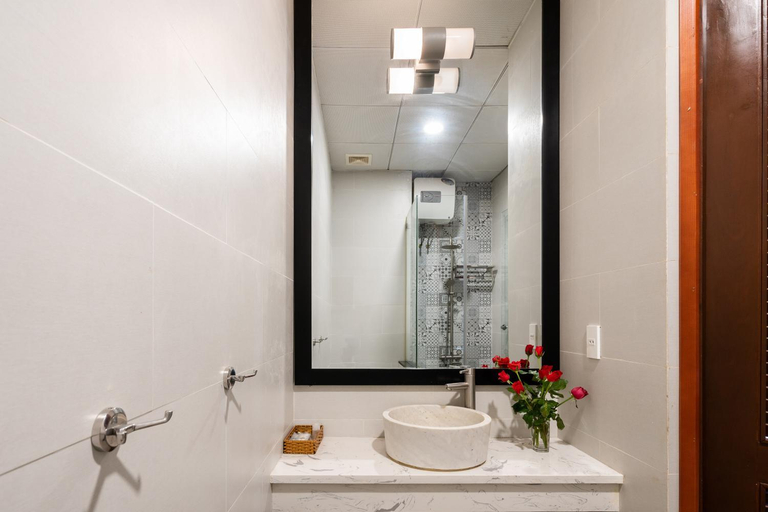 Bathroom 3, Văn Hoa Hotel, District 5