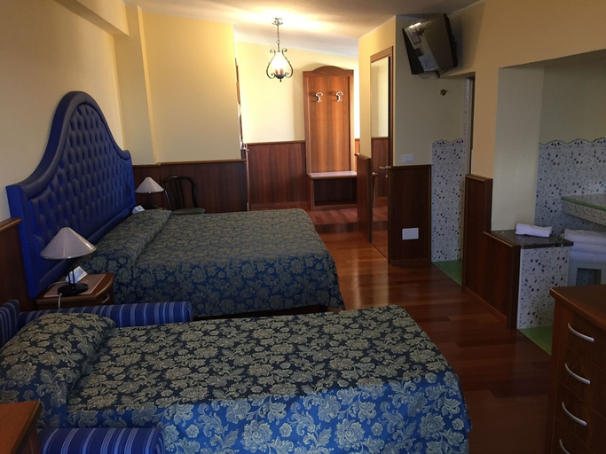 Bedroom 3, Nike Hotel, Messina